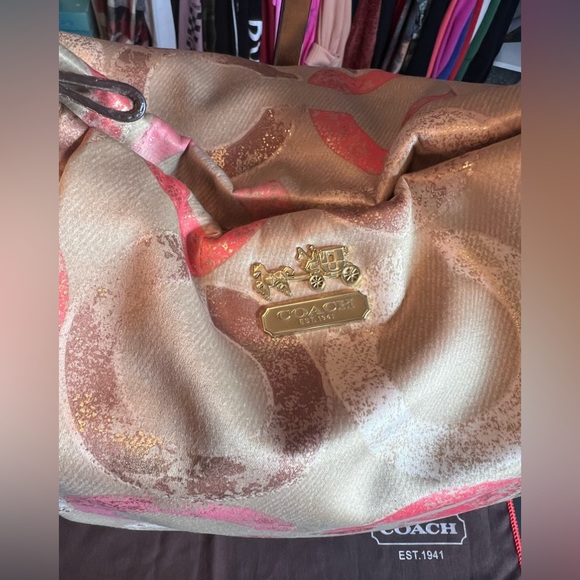 Authentic Coach bag - Picture 10 of 12